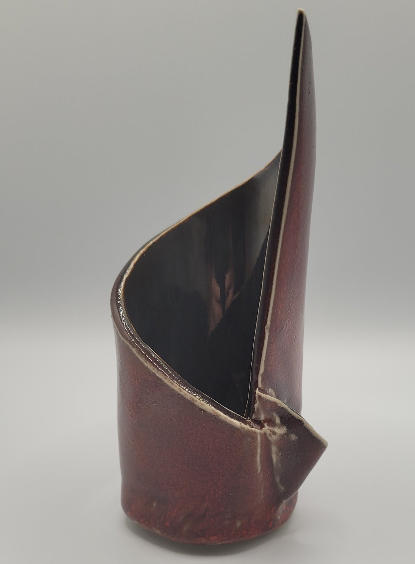 Vase Design - Détail du vase artisanal en céramique haute température