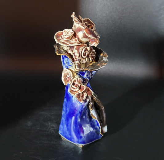 Écrin Floral - Vase en grès émaillé bleu profond vue de face