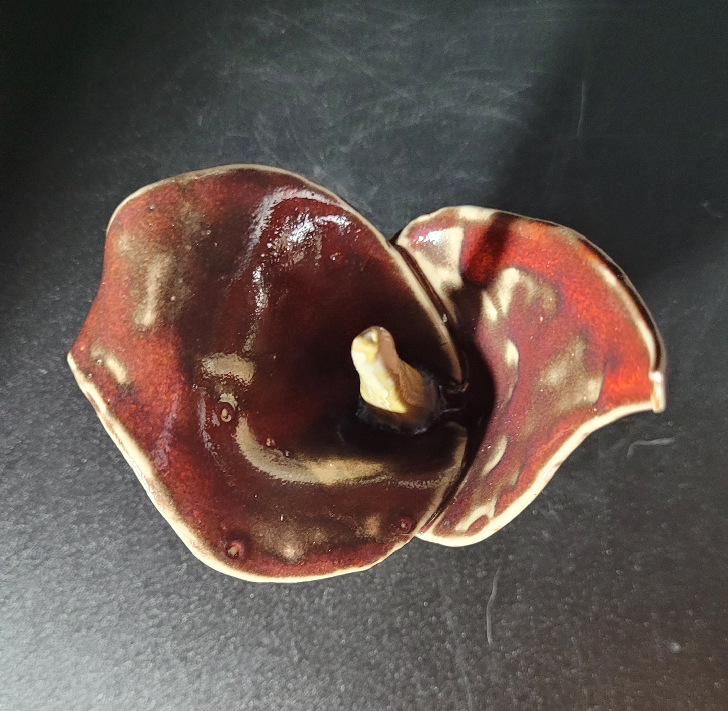 Fleur Décorative - Autre angle vue de dessus de la fleur de lys stylisée